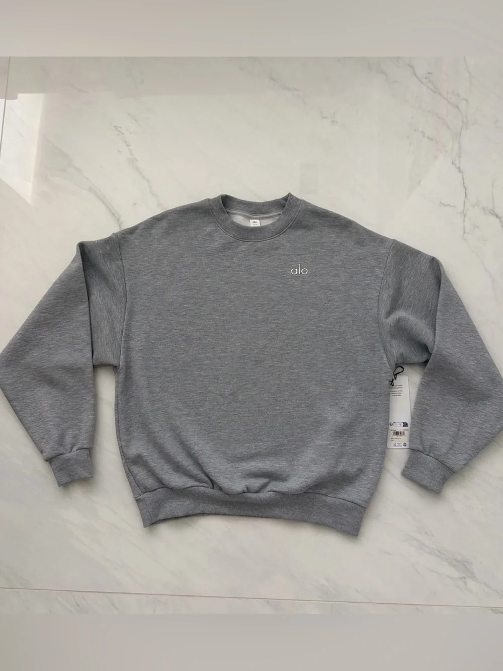 NEW Alo Accolade Pullover Crewneck Sweatshirt Size Small Athletic Heather Grey